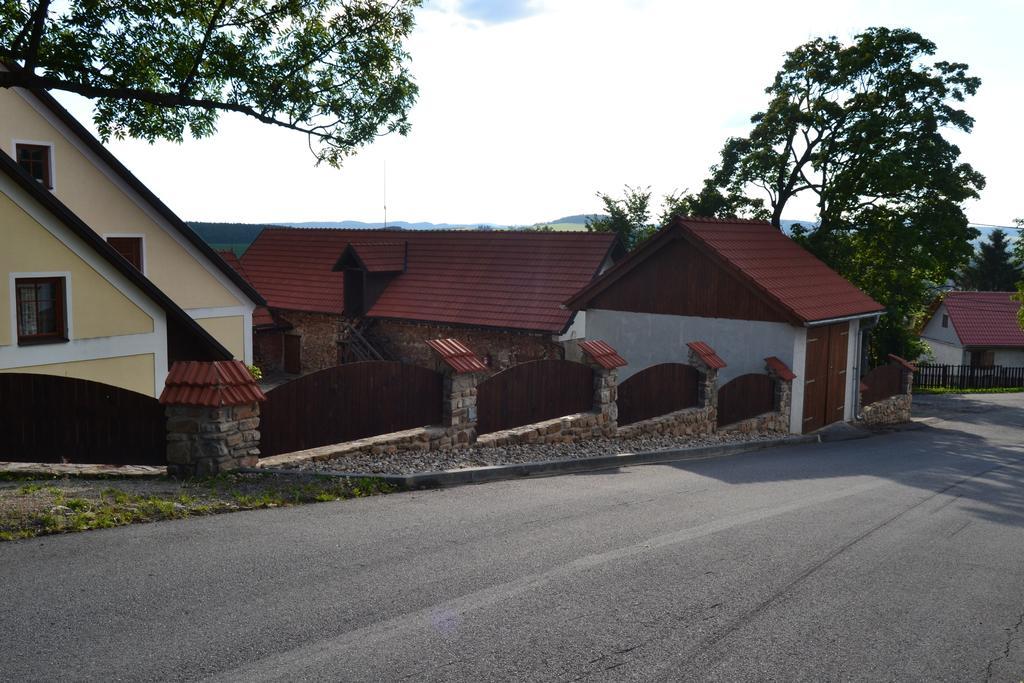 Ubytovani Na Hajence Bystrice nad Pernstejnem Exterior photo